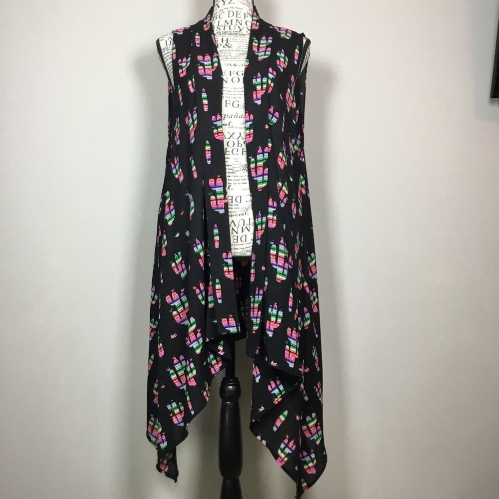 Semi sheer cactus sleeveless duster black with multi color cacti size M